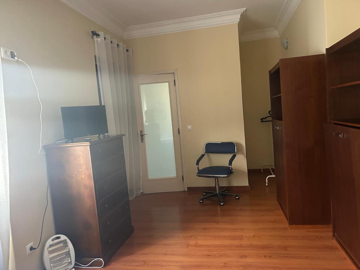 Alojamento Santa Catarina Hotel Alenquer Bagian luar foto