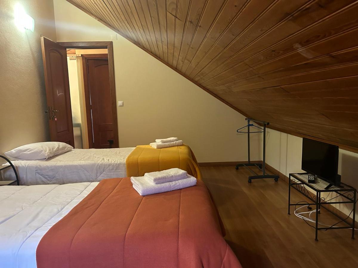 Alojamento Santa Catarina Hotel Alenquer Bagian luar foto