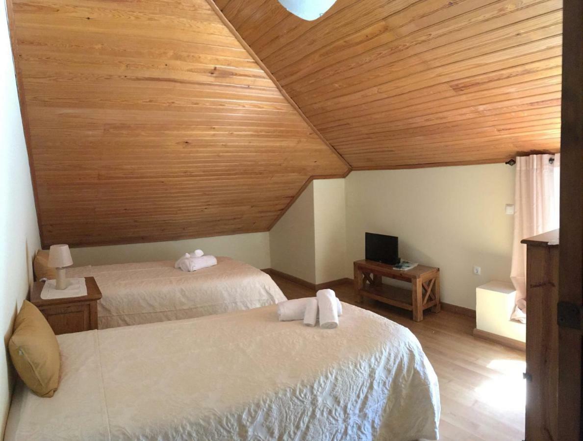 Alojamento Santa Catarina Hotel Alenquer Bagian luar foto
